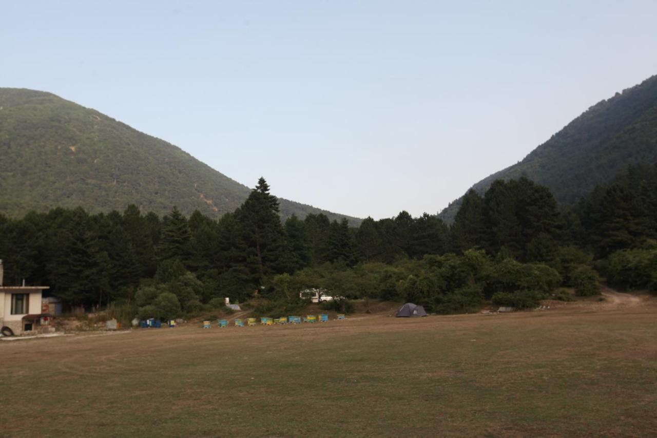 Hamiti Camping Center Dukat ภายนอก รูปภาพ